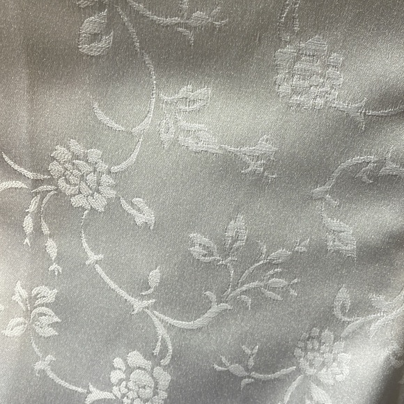 Jessica Mc Clintock for Gunne Sax White tectured Dress, 7/8 - Picture 3 of 7